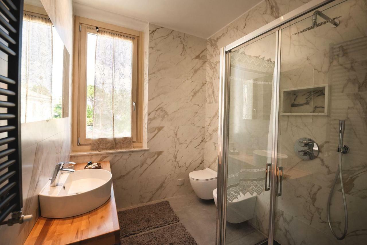 Villa Liberty B&B Фано Экстерьер фото
