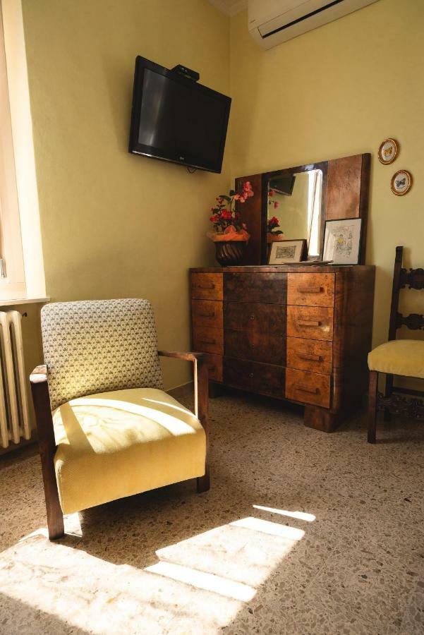 Villa Liberty B&B Фано Экстерьер фото